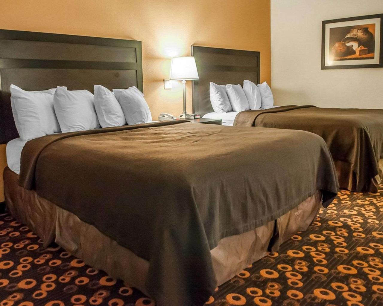 Econo Lodge Inn & Suites Santa Fe Exteriör bild