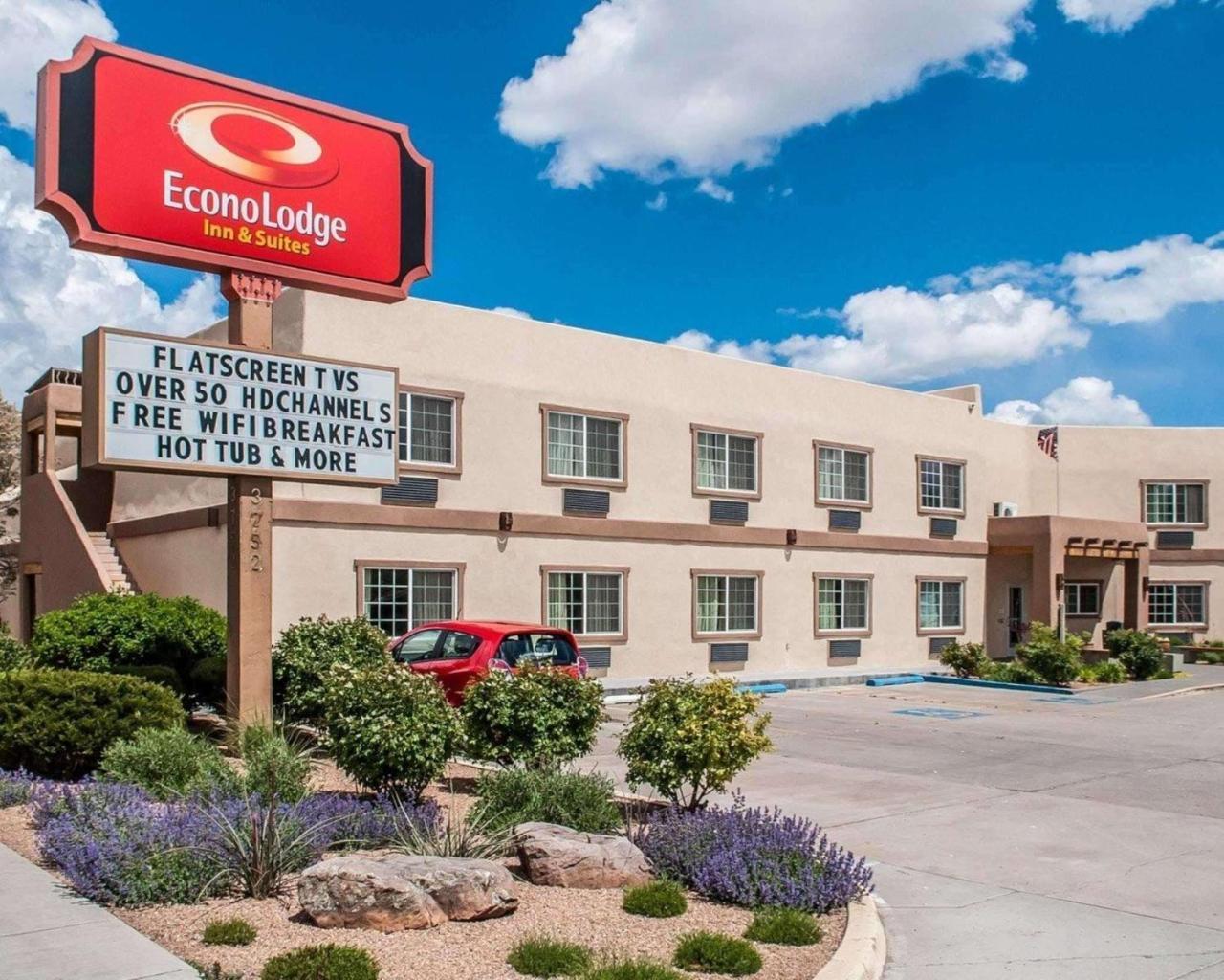 Econo Lodge Inn & Suites Santa Fe Exteriör bild