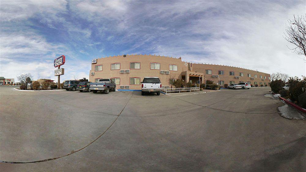 Econo Lodge Inn & Suites Santa Fe Exteriör bild